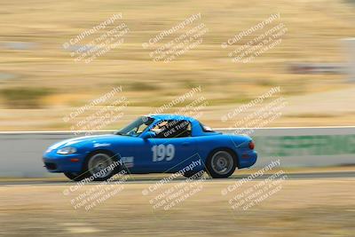 media/May-31-2025-CalClub SCCA (Sat) [[2c1a04e1ee]]/Qualifying/Group 5/Turn 4/